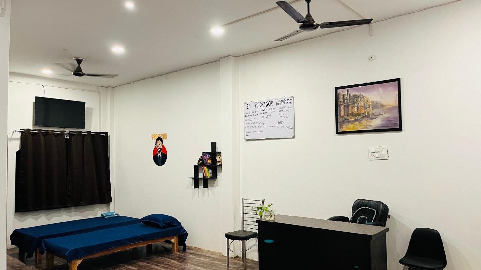 El Profesor Varanasi Bagian luar foto